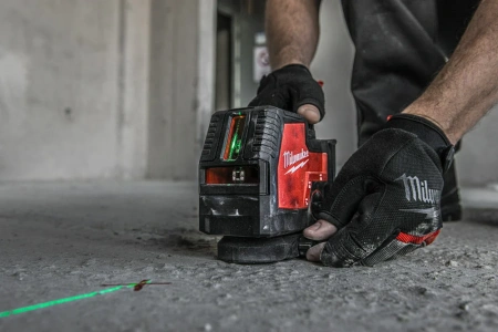 Нивелир лазерный линейно-точечный L4 CLLP-301C Milwaukee купить в Минске