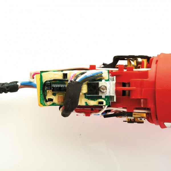 1200 Вт зачистная машина с электронной регулировкой скорости AS 12 E Milwaukee купить в Минске