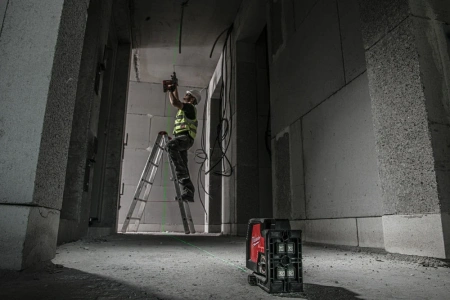 Нивелир лазерный линейно-точечный L4 CLLP-301C Milwaukee купить в Минске