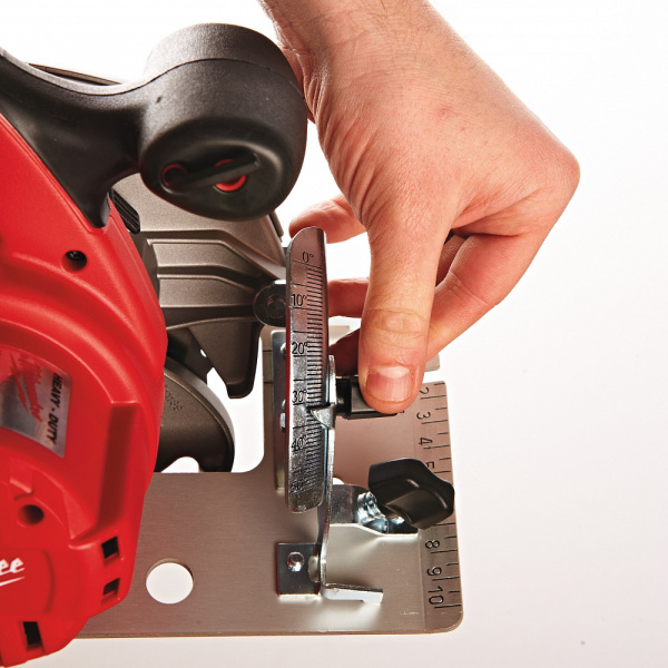 М18™ 55 мм циркулярная пила по дереву и пластику HD18 CS Milwaukee купить в Минске