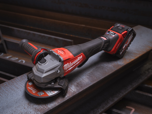 Углошлифовальная машина M18 FHSAGO125VXPDB2-802X Milwaukee купить в Минске Углошлифовальная машина M18 FHSAGO125VXPDB2-802X Milwaukee купить в Минске