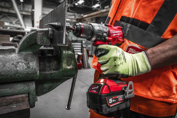 Аккумуляторная ударная дрель/шуруповерт M18 FPD3MC-502X Промонабор. Milwaukee купить в Минске