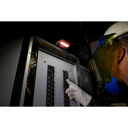 Фонарь заряжаемый через USB L4 FFL Milwaukee купить в Минске