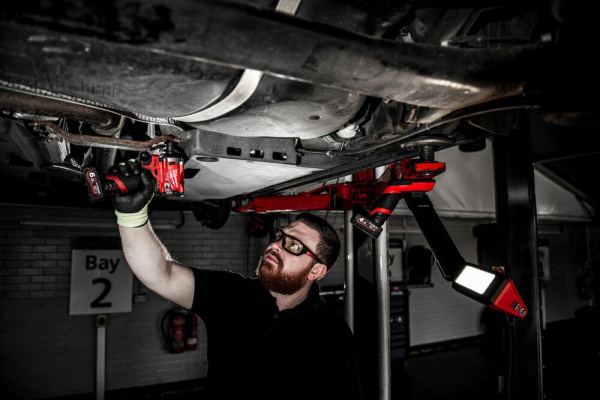 Подрамный фонарь M12 UCL-0 Milwaukee купить в Минске