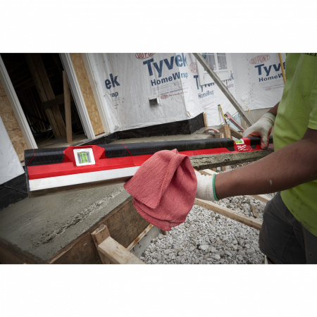 REDSTICK™ уровни для работы с бетоном 60 см не магнитный Milwaukee купить в Минске REDSTICK™ уровни для работы с бетоном 60 см не магнитный Milwaukee купить в Минске