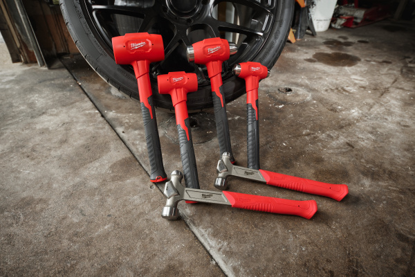 Молоток безынерционный 1360 г Milwaukee купить в Минске