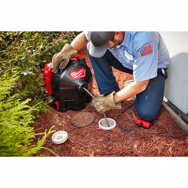 M18 FUEL™ ранцевая прочистная машина с тросиком 13 мм M18 FFSDC13 Milwaukee купить в Минске