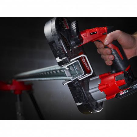М12™ субкомпактная ленточная пила M12 BS-402C Milwaukee купить в Минске М12™ субкомпактная ленточная пила M12 BS-402C Milwaukee купить в Минске