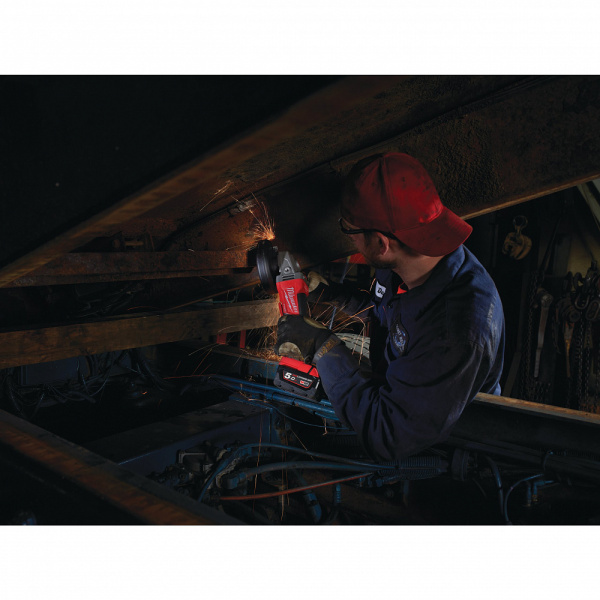 M18 FUEL™ 115 мм углошлифовальная машина с тормозом M18 CAG115XPDB Milwaukee купить в Минске