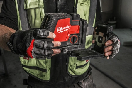 Нивелир лазерный линейно-точечный L4 CLLP-301C Milwaukee купить в Минске