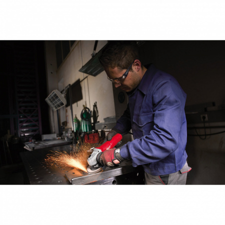 Углошлифовальная машина 1200 Вт AGV 12 Milwaukee купить в Минске