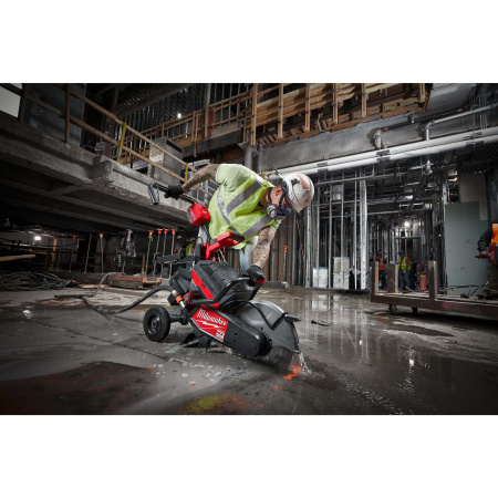 Аккумуляторная отрезная машина MXF COS350-602 Milwaukee купить в Минске