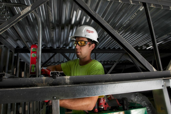 Защитные очки Performence Milwaukee купить в Минске