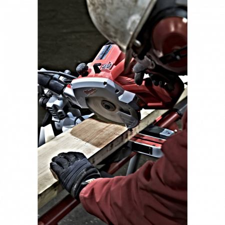 Торцовочная пила 216 мм (8 ½") с протяжкой Milwaukee купить в Минске