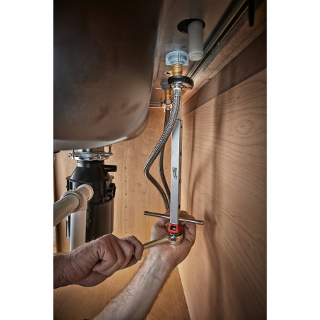 Ключ для гибкой подводки Milwaukee купить в Минске