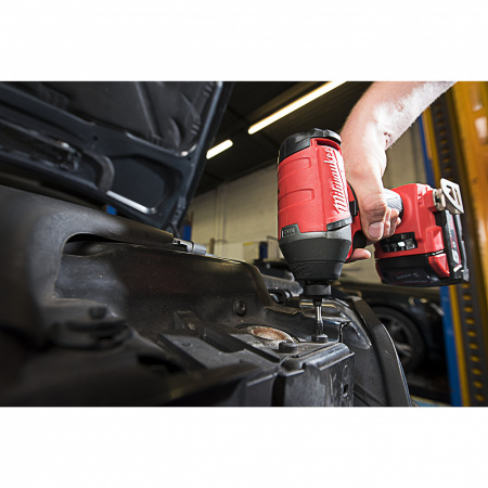 M18 FUEL™ SURGE™ Гидравлический импульсный винтоверт с хвостовиком 1/4" Hex M18 FQID-502X Milwaukee купить в Минске