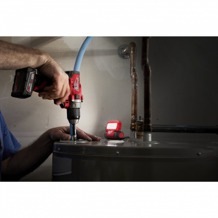 Фонарь заряжаемый через USB L4 FFL Milwaukee купить в Минске